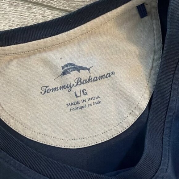 Tommy Bahama navy blue top size Large - Picture 3 of 5